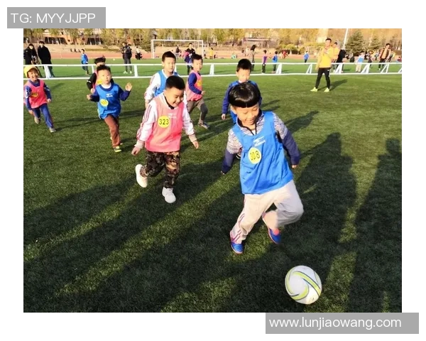 银潮足球俱乐部携手社区共建足球梦想助力青少年成长与发展 银潮足球俱乐部携手社区共建足球梦想助力青少年成长与发展